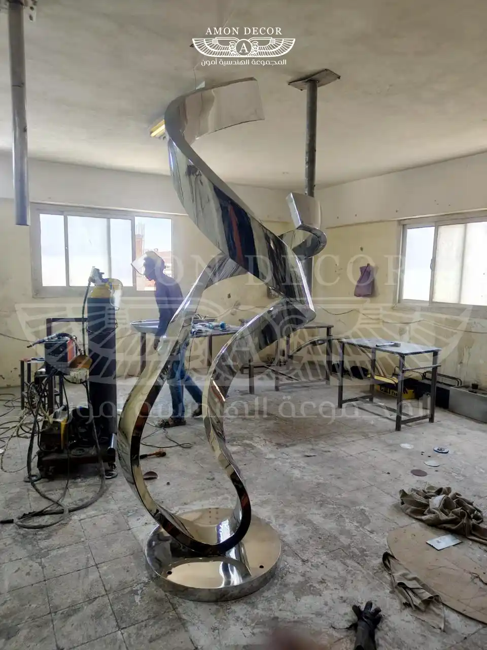 جاليري المصنع-مجسم لولبي