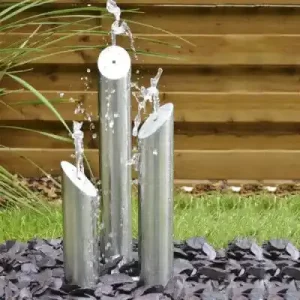 نافورة مياه مخروطي