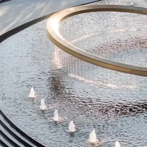 مجسم ستانلس ستيل مائي دائري